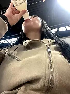 oh_nina — Fingering pussy in public