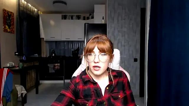 StripChat Reginasmilee is Freechat Reginasmilee — NAKED