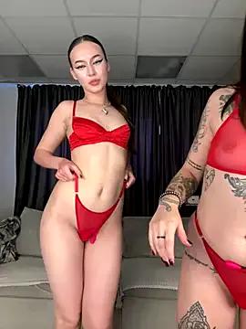 RollingGirls on StripChat