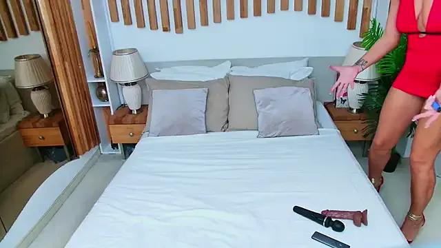 Freechat SandraSilver on StripChat