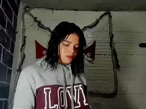sarasandle on StripChat 