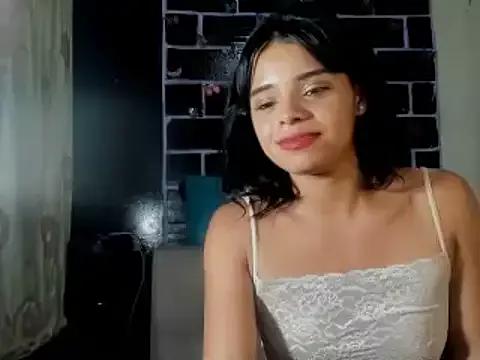 sarasandle on StripChat 