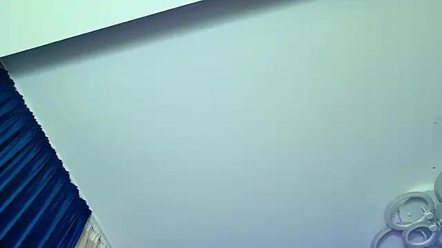 Freechat scarleteyes_ on StripChat