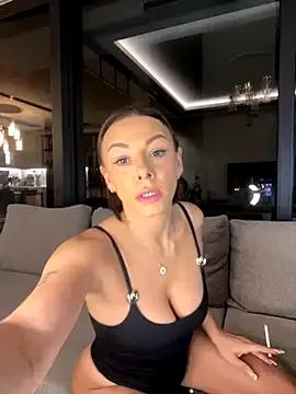 StripChat SexOnMyLvL is Freechat SexOnMyLvL — 10 Videos + Telegram