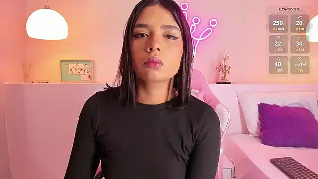 sunshinne_03 on StripChat 