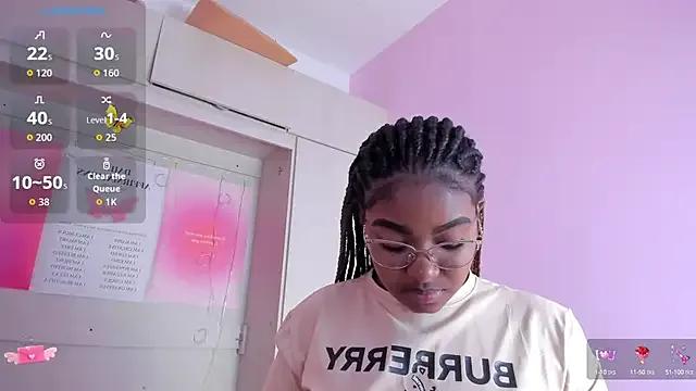 tamaraa_smiith on StripChat 