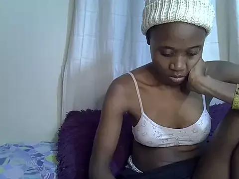 Tanaissa2 on StripChat 