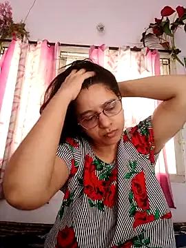 thanusi_2 — Private on StripChat