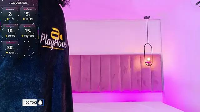 Freechat Tina_curly on StripChat