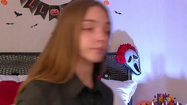 StripChat VirginieCruz is Private VirginieCruz — put your kiss in my body