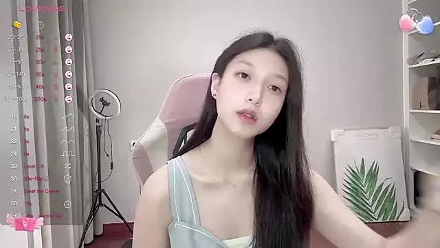 YaYa-521 on StripChat 