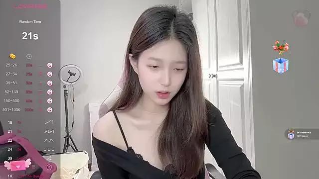 YaYa-521 on StripChat 